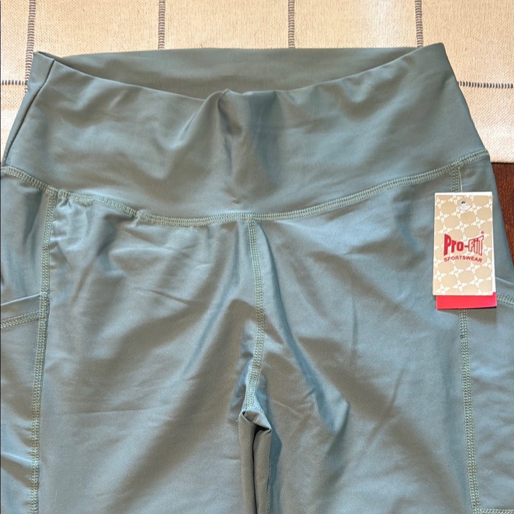 NWT Nordstrom Sage Green Leggings